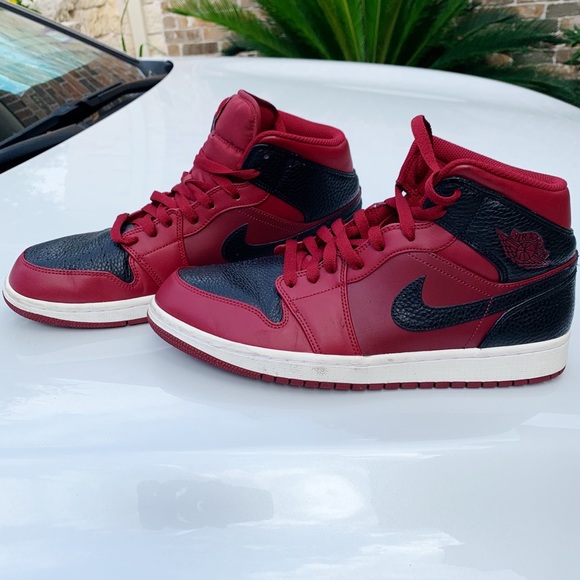 Air Jordan 1’s - Picture 2 of 8